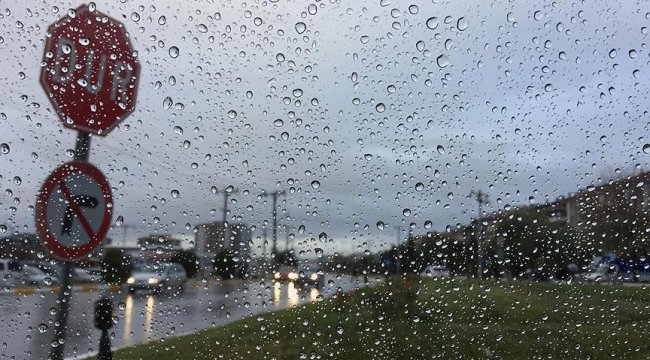 Meteorolojiden İstanbul'a kuvvetli sağanak yağış uyarısı