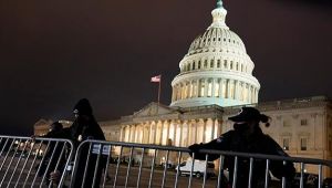 Washington'da sokağa çıkma yasağı başladı
