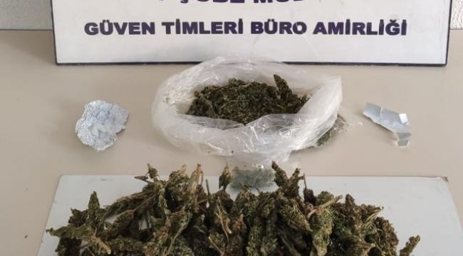 Malatya'da otomobilde uyuşturucuyla yakalanan iki şüpheli gözaltına alındı