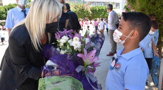 Son Dakika | Orman yangınının izlerinin silinmeye çalışıldığı Marmaris'te tüm okullar açıldı