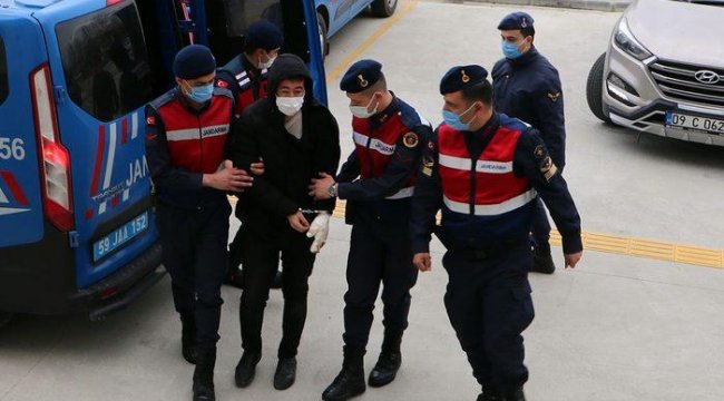 Benzin dökerek eşini yakan kişinin müebbet hapsi istendi