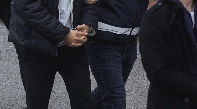 Bursa'da FETÖ'nün hücre evlerine yönelik operasyonda 3 zanlı tutuklandı