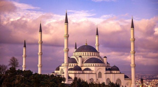 CUMA NAMAZI SAATİ 10 HAZİRAN 2022! Bugün Cuma namazı saat kaçta kılınacak? Diyanet 10 Haziran 2022 Cuma İstanbul, Ankara, İzmir il il cuma namazı vakti