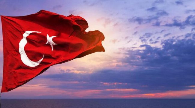 10 Kasım bayrak ne zaman yarıya iner? 10 Kasım Atatürk'ü Anma Günü'nde saygı duruşu kaç dakika sürer? Ulu Önder Mustafa Kemal Atatürk tüm yurtta anılacak