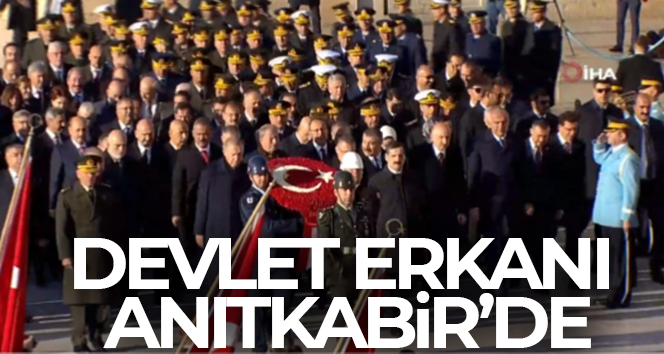 Devlet Erkanı Anıtkabir'de