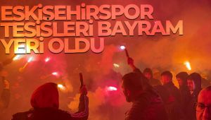 Transfer yasağını kaldıran Eskişehirspor tesisleri bayram yeri oldu