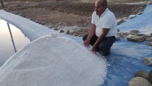 Ekmek kapıları yüzyıllardır değişmedi, yaz kış yok satıyorlar! Derince köyünde herkes geçimini bu şekilde sağlıyor