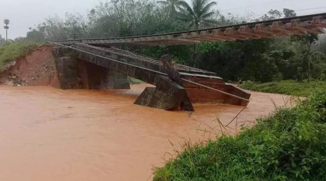 Tayland'da şiddetli yağışlar can aldı