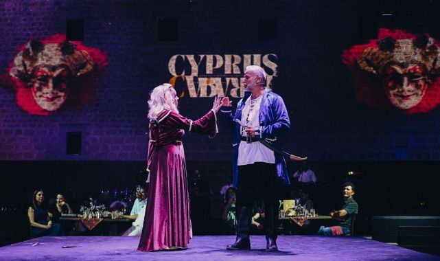 VENEDİK SARAYI’NDA CABARET GECESİ: TÜM GÖZLER BU SHOWDAYDI