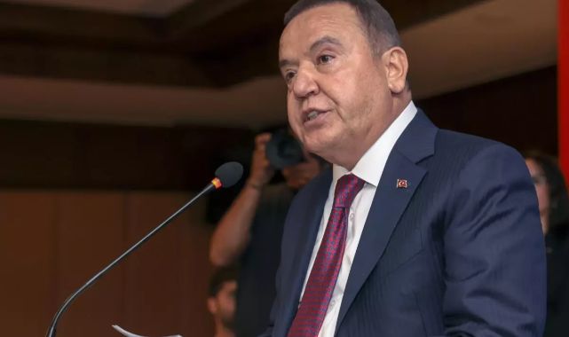 Tutuklanan Muhittin Böcek hastaneye kaldırıldı