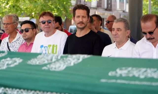 Uraz Kaygılaroğlu'na doğum gününde acı haber! Dedesi hayatını kaybetti