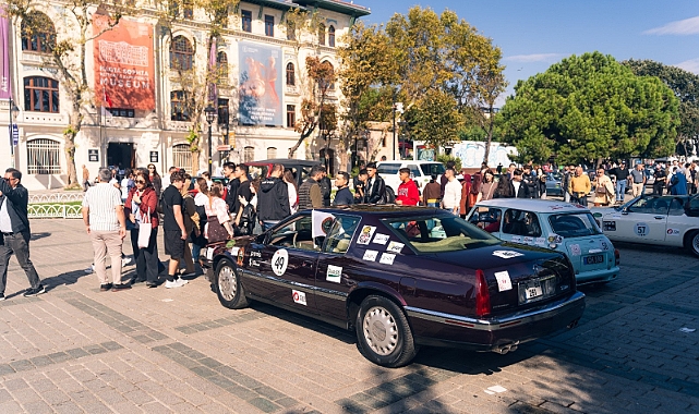 FIVA WORLD RALLY KLASİK OTOMOBİL KULÜBÜ CUMHURİYET RALLİSİ’nde DOSTLUK KAZANDI.