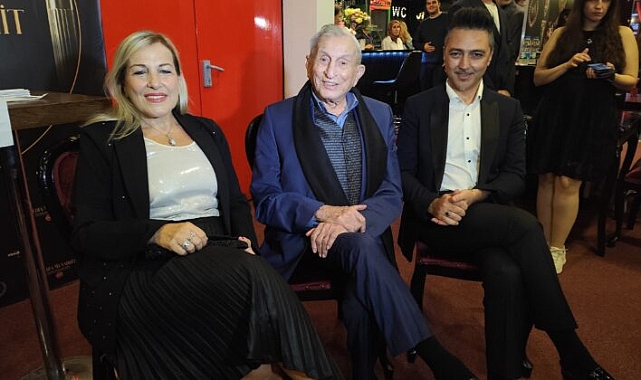 Tiyatro Efsanesinden Rekor: Haldun Dormen 98 Yaşında Yönetmen Koltuğunda !