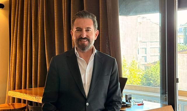 Sevgililer Günü’nde Güzelliğinizi Çekici Dudaklar ile Tamamlayın