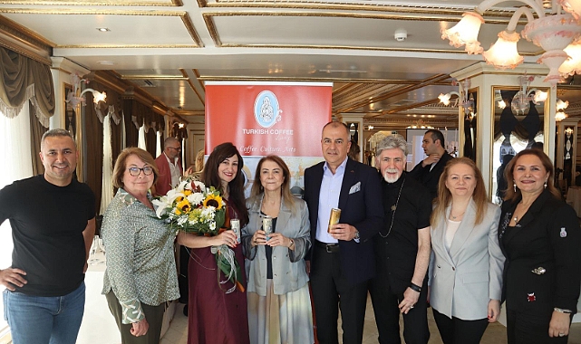 Dünyanın İlk Şişelenmiş Soğuk Türk Kahvesi İstanbul’da Küresel Sahneye Çıktı