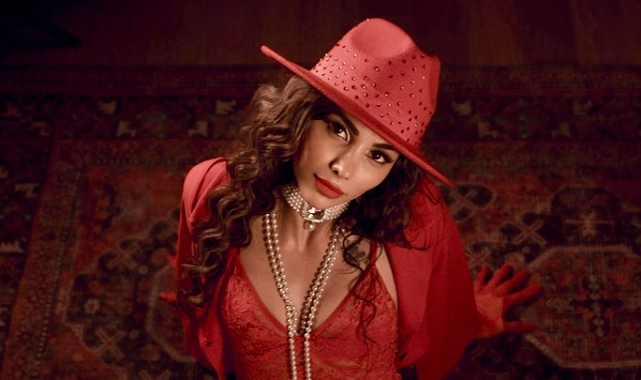 Sanaz, "I Like It" ile Uluslararası Müzik Yolculuğunda Yeni Bir Sayfa Açıyor